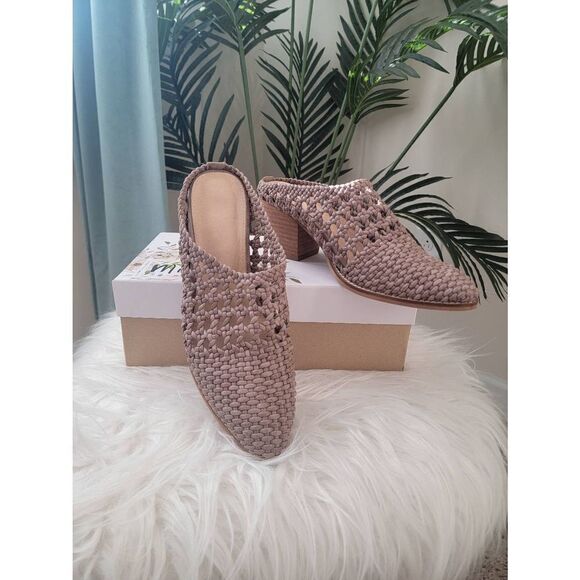 Like new! Fall Wine Tasting Mules - Size 9 - Picture 3 of 9